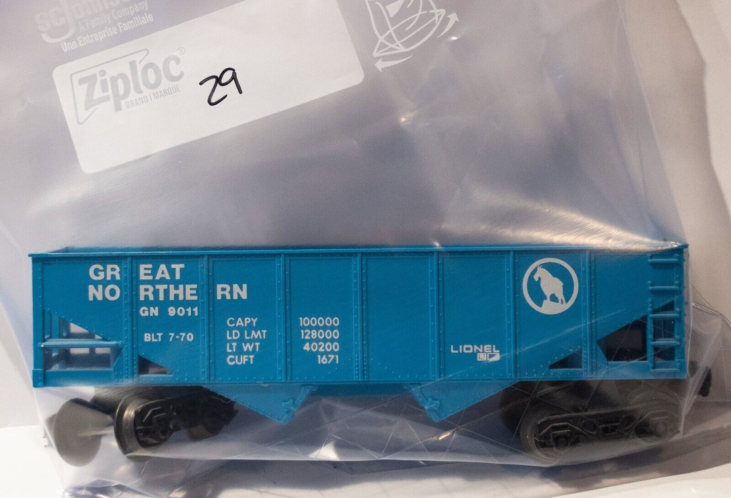 Lionel (#29 No Box) O Scale Great Northern 2 Bay Hopper Car