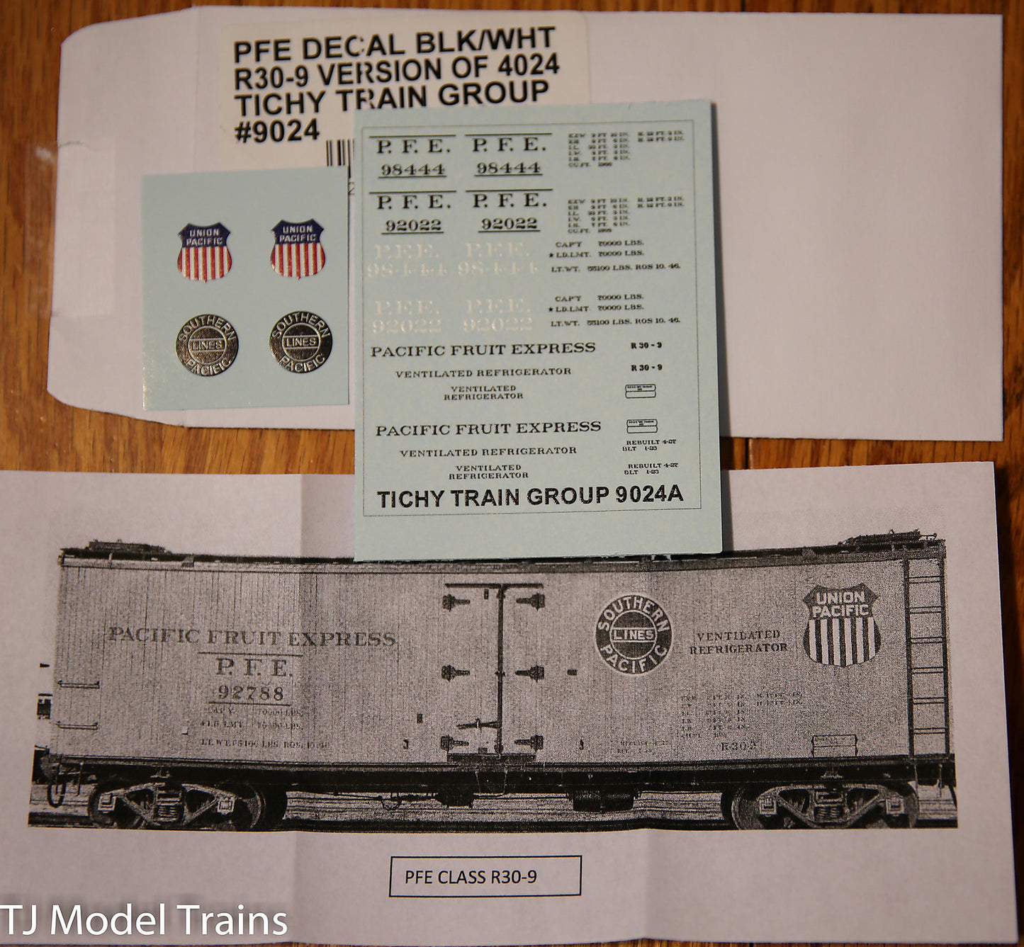 Tichy Train Group #9024 Railroad Decal Set -- Pacific Fruit Express R30-9 Ice Re