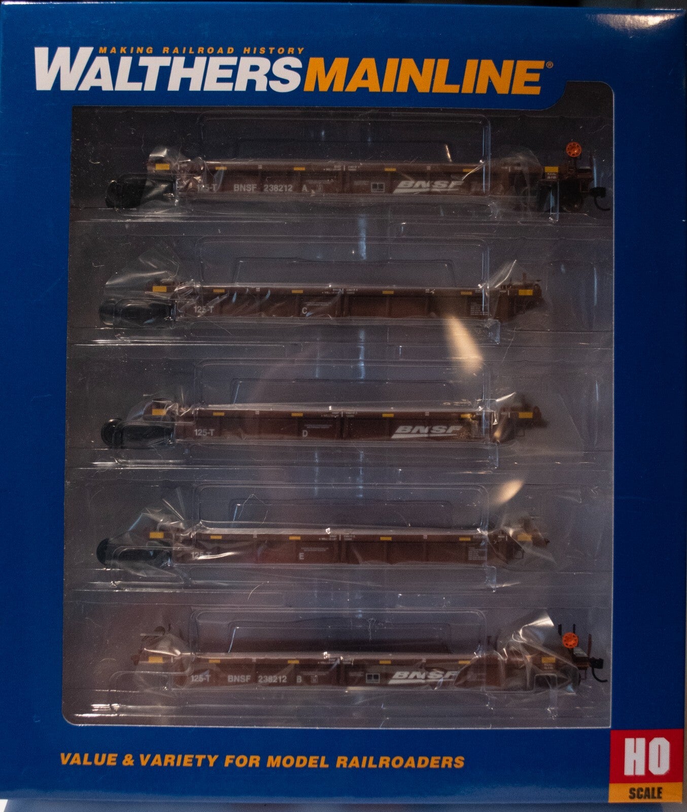 Walthers HO #910-55662 Thrall 5-Unit Rebuilt 40' Well Car - Ready to Run -- BNSF