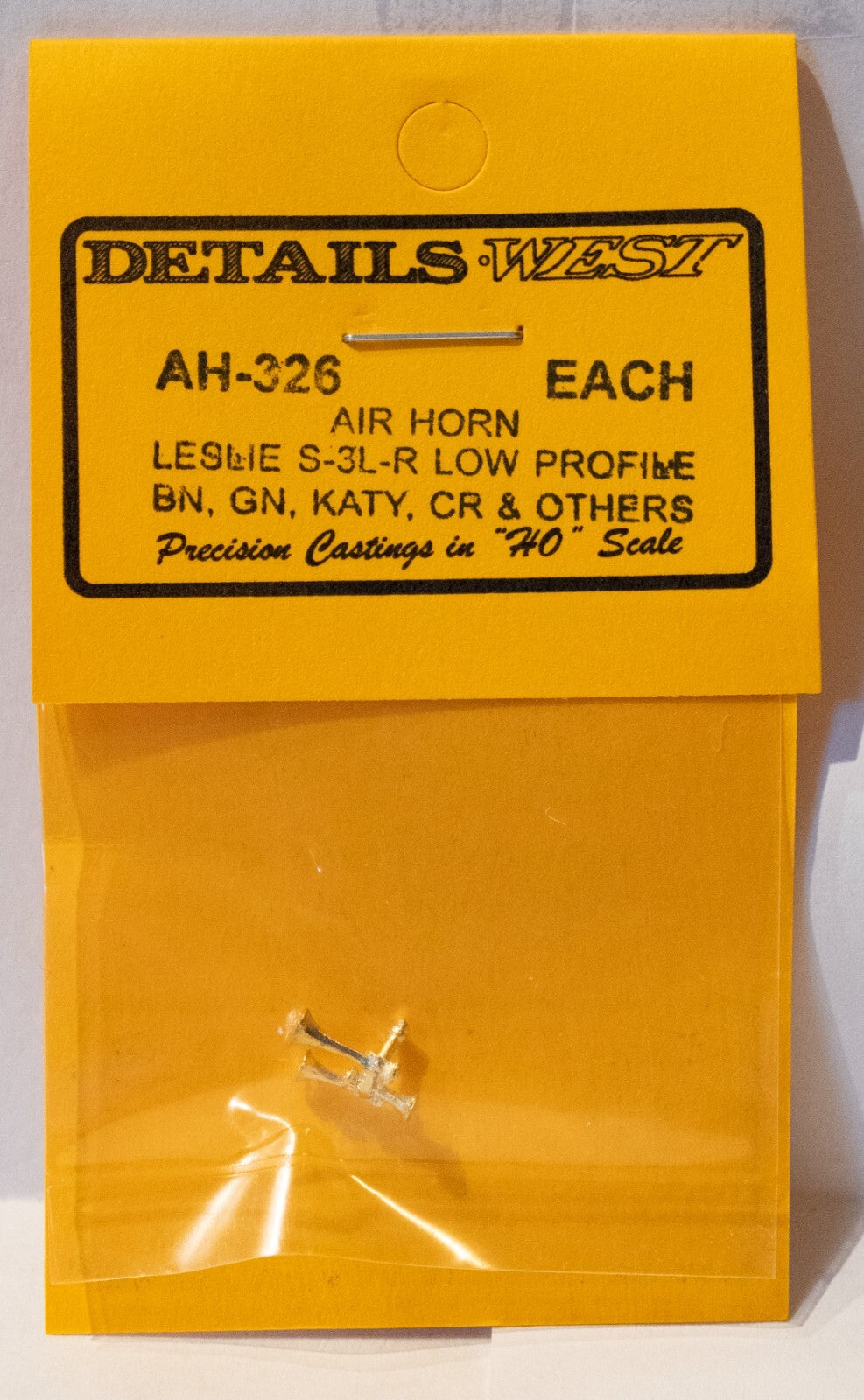 Details West HO #326 Leslie Air Horns -- S-3L Nonspiked Caps (BN, GN, MKT & Many