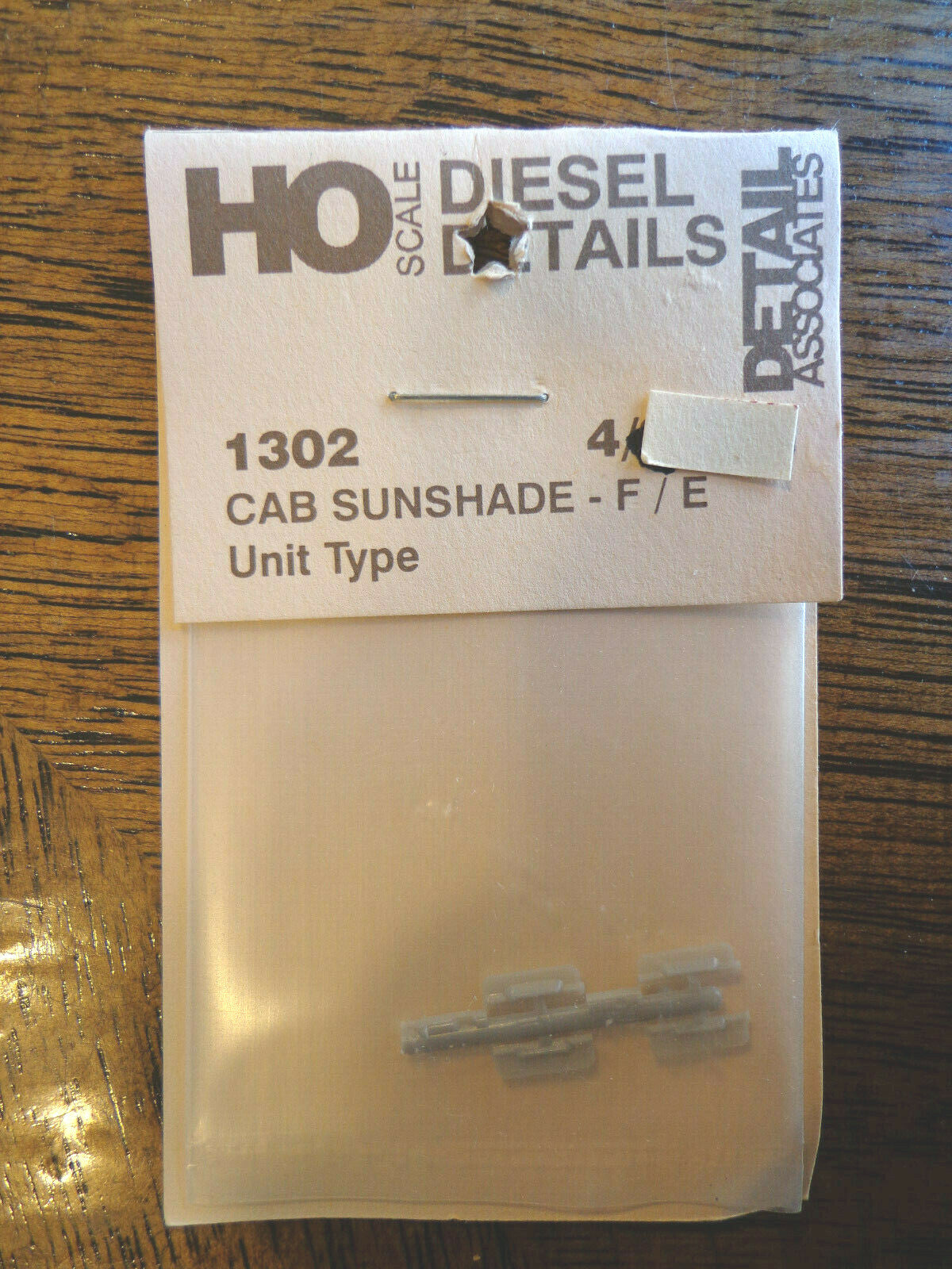 Detail Associates HO #1302 Cab Sunshade F/E Unit Type