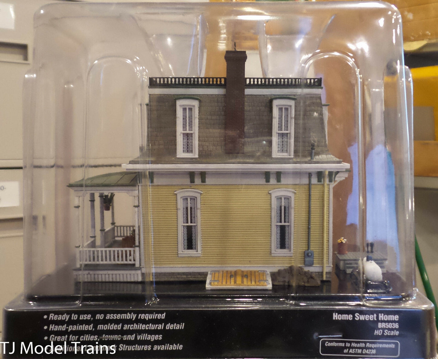 Woodland Scenics- Built-&-Ready Home Sweet Home BR #5036