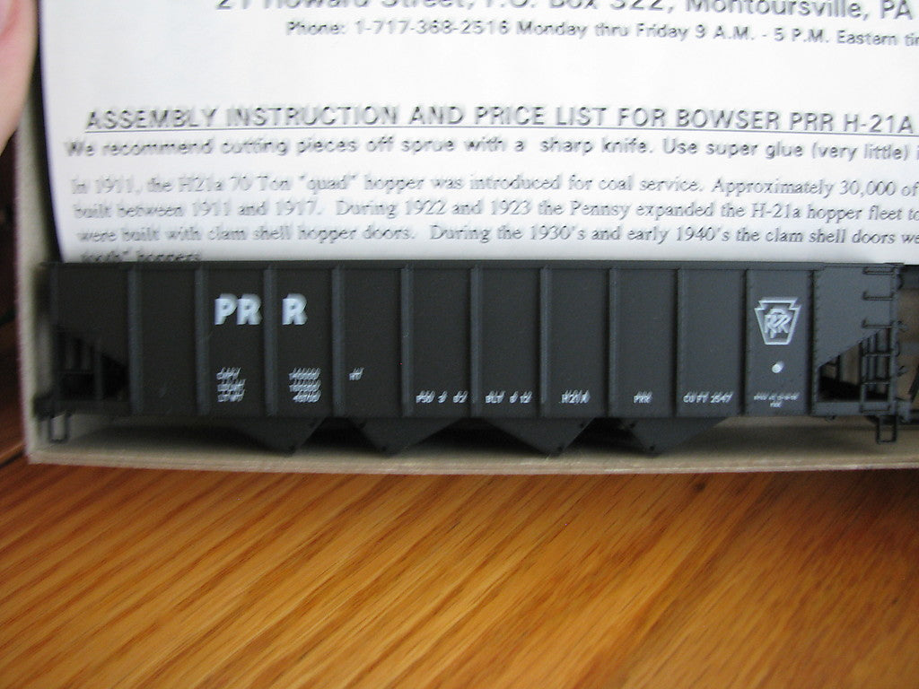 Bowser HO #1-54063 H21 4-Bay Hopper PRR Block Style Lettering w/o number