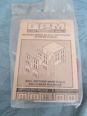 DPM HO #243-30147 One-Story Victorian Window