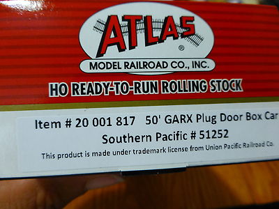 Atlas HO #20001817 Southern Pacific #51252 (50' GARX Plug Door Box Car)