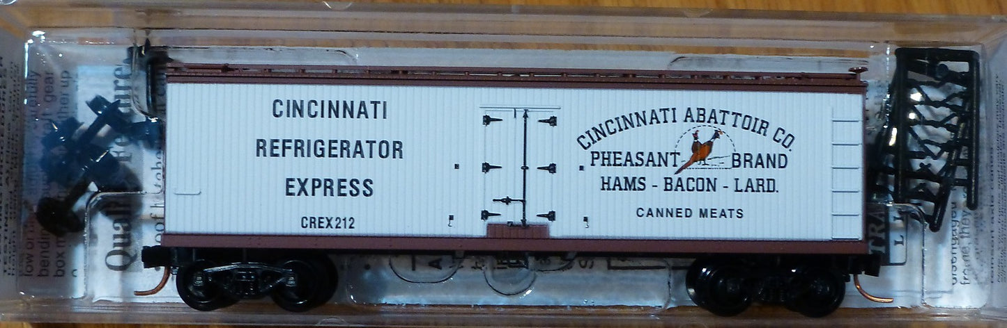 Micro-Trains Line #04900090 Rd #212 40' Double Sheathed Wood Reefer Cincinnati