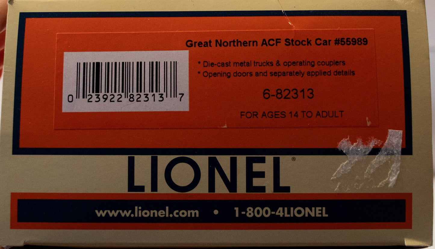 Lionel O Scale  #6-82313 GREAT NORTHERN ACF 40-TON STOCK CAR