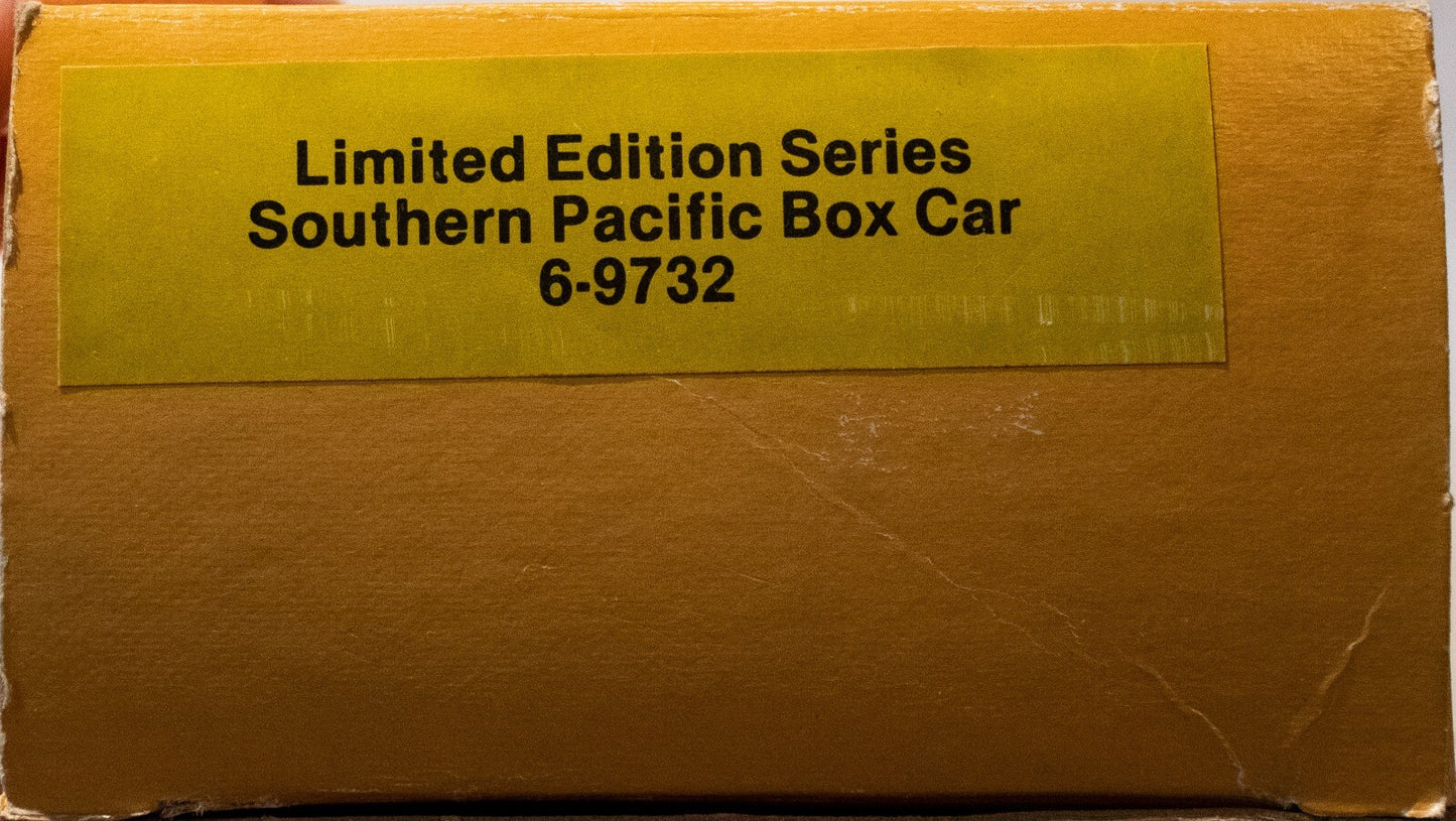 Lionel O Scale (Used) #9732 LIMITED EDITION SERIES SOUTHERN PACIFIC BOX CAR