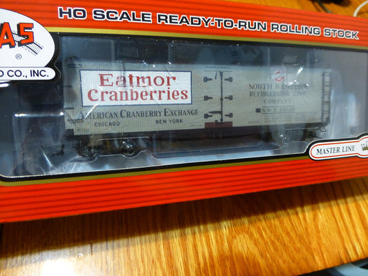Atlas HO #20002009 (40' Wood Reefer) RTR Eatmor Cranberries NWX #14020