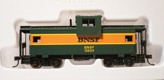 Walthers HO #931-1520 Wide-Vision Caboose - Ready to Run -- Burlington Northern