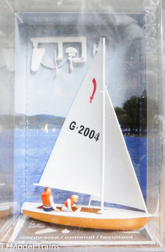 Preiser HO #10681 Korsar Sailboat w/Sailors -- Sails Up (white, red)