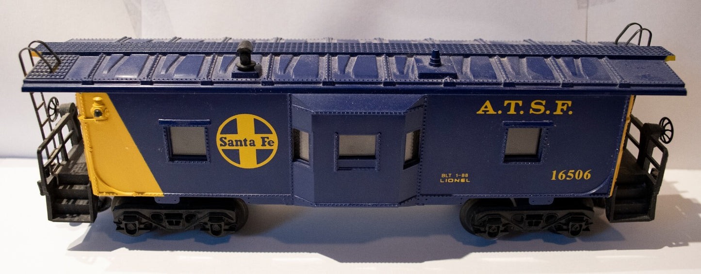 Lionel O Scale  #6-16506  Santa FE SF Bay Window Caboose