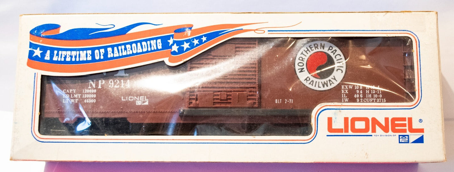 Lionel O Scale (Used) #9214 Northern Pacific Boxcar