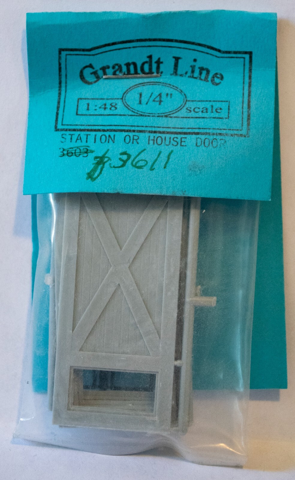 Grandt Line O #3611 4-3/4' Freight Double Doors -- With Windows