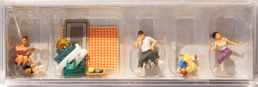 Preiser HO# 10617 Picnic Figures w/Accessories -- pkg(6)