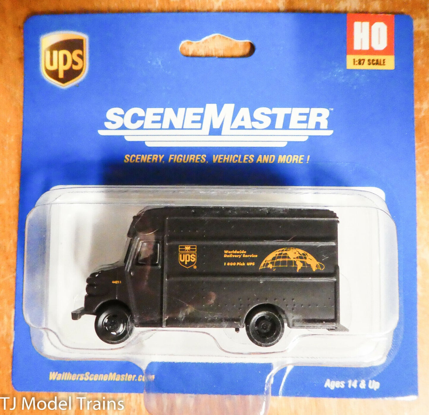 Walthers #949-14000 UPS Truck (Home / Business Deliver Truck) 1:87th Scale