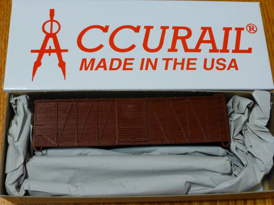 Accurail HO #4500 (40' OB box w/Metal end) Undec.