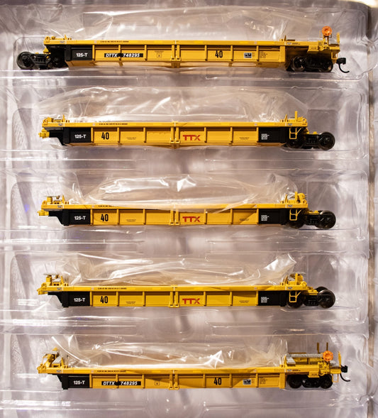 Walthers HO #910-55671 Thrall 5-Unit Rebuilt 40' Well Car - Ready to Run -- TTX