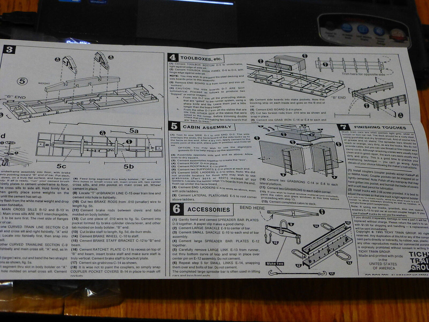 Tichy Train Group #4022  / 40' Boom Flatcar - Kit -- Undecorated