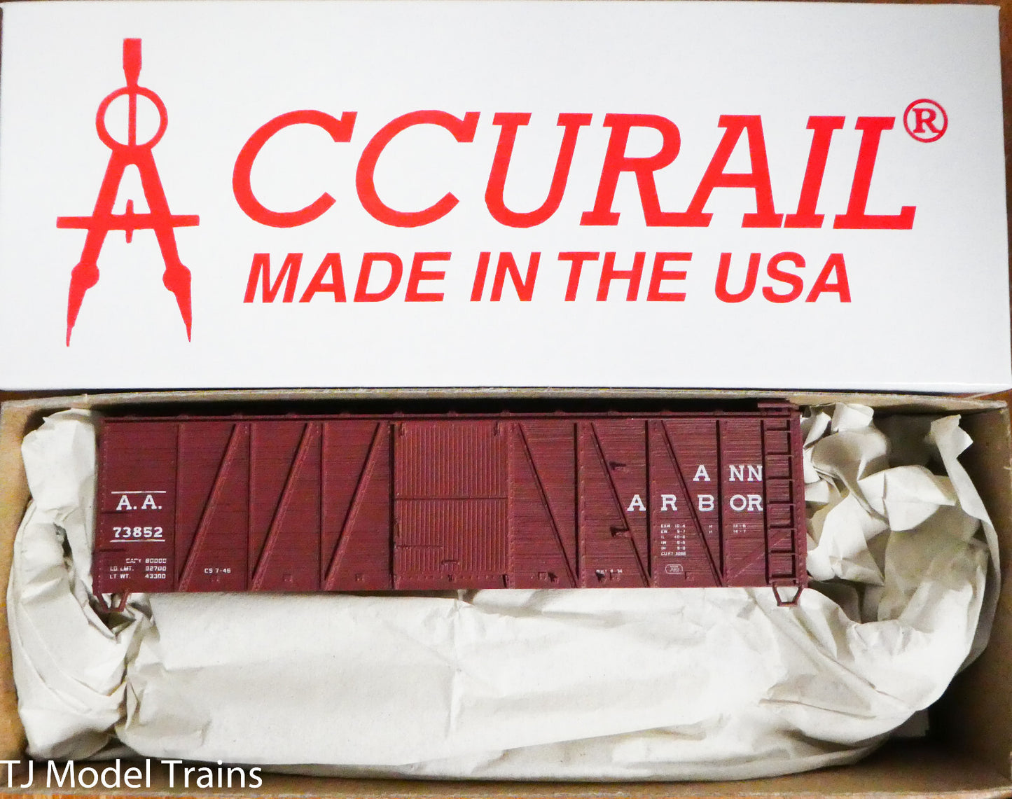 Accurail HO #4121 Canadian National (40' Single Sheath Wood Box Car) Plastic Kit