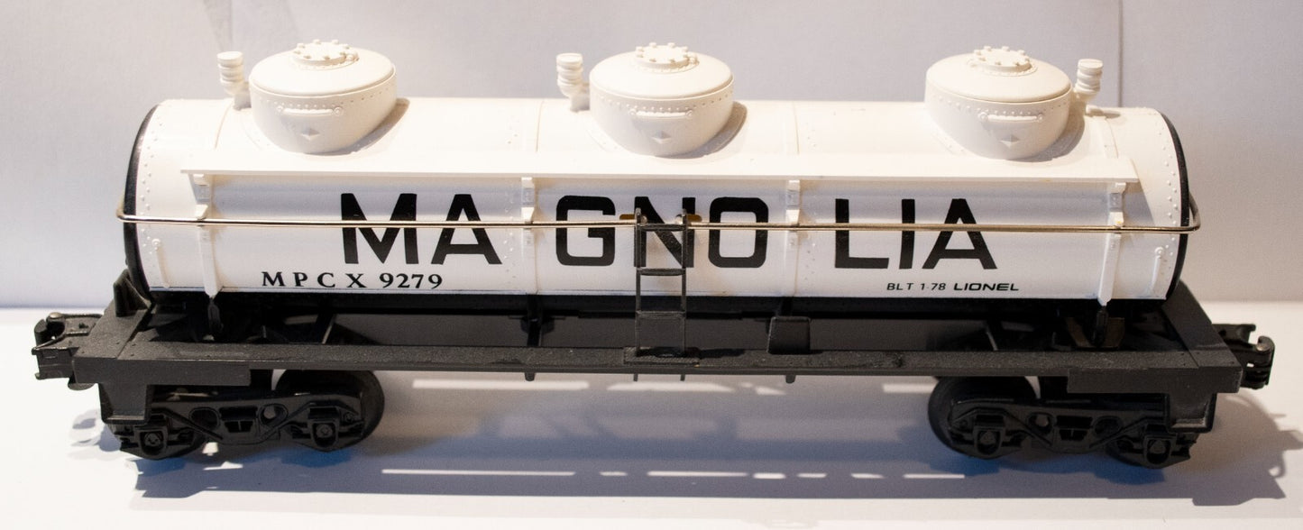Lionel O Scale  #6-9279 Magnolia 3 Dome Tank Car