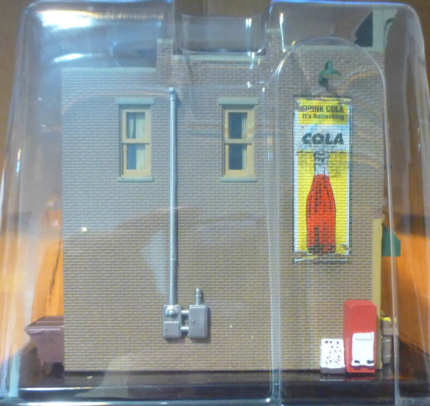 Woodland Scenics HO #5021 Lubener's General Store (Built-&-Ready)