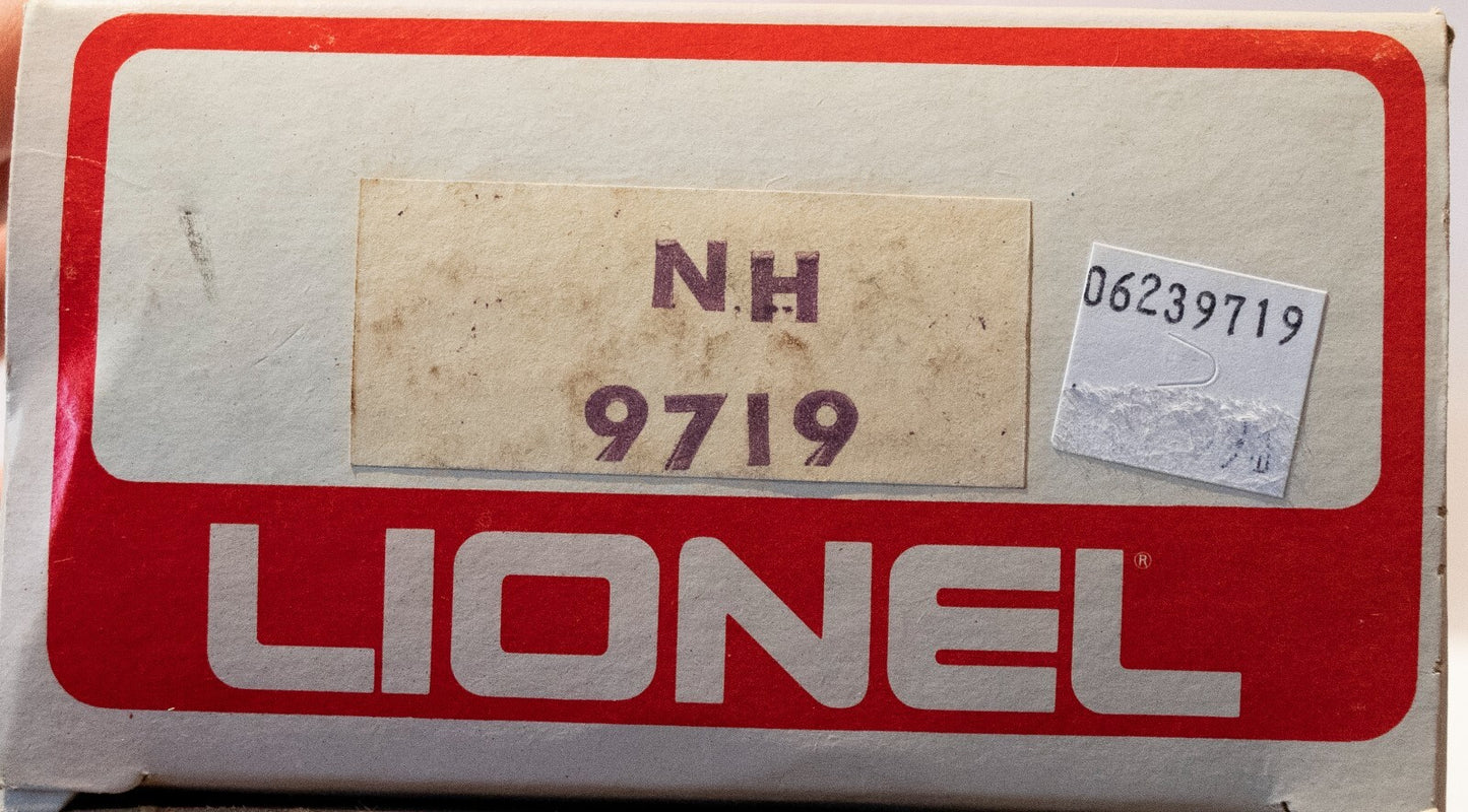 Lionel O Scale  #9719 New Haven Double Door Boxcar Orange & Black