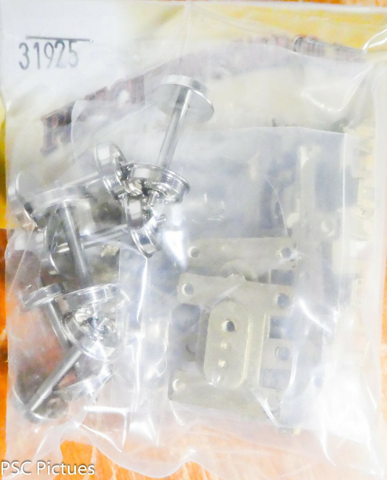 Precision Scale HO #31925 Trucks, Commonwealth Tender, Roller Bearing Journals,