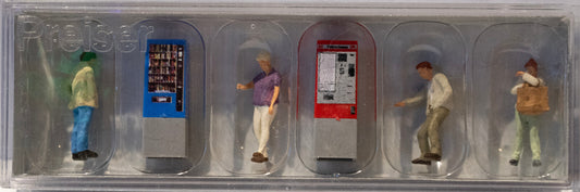 Preiser HO #10751 People at the Vending Machine pkg(4)