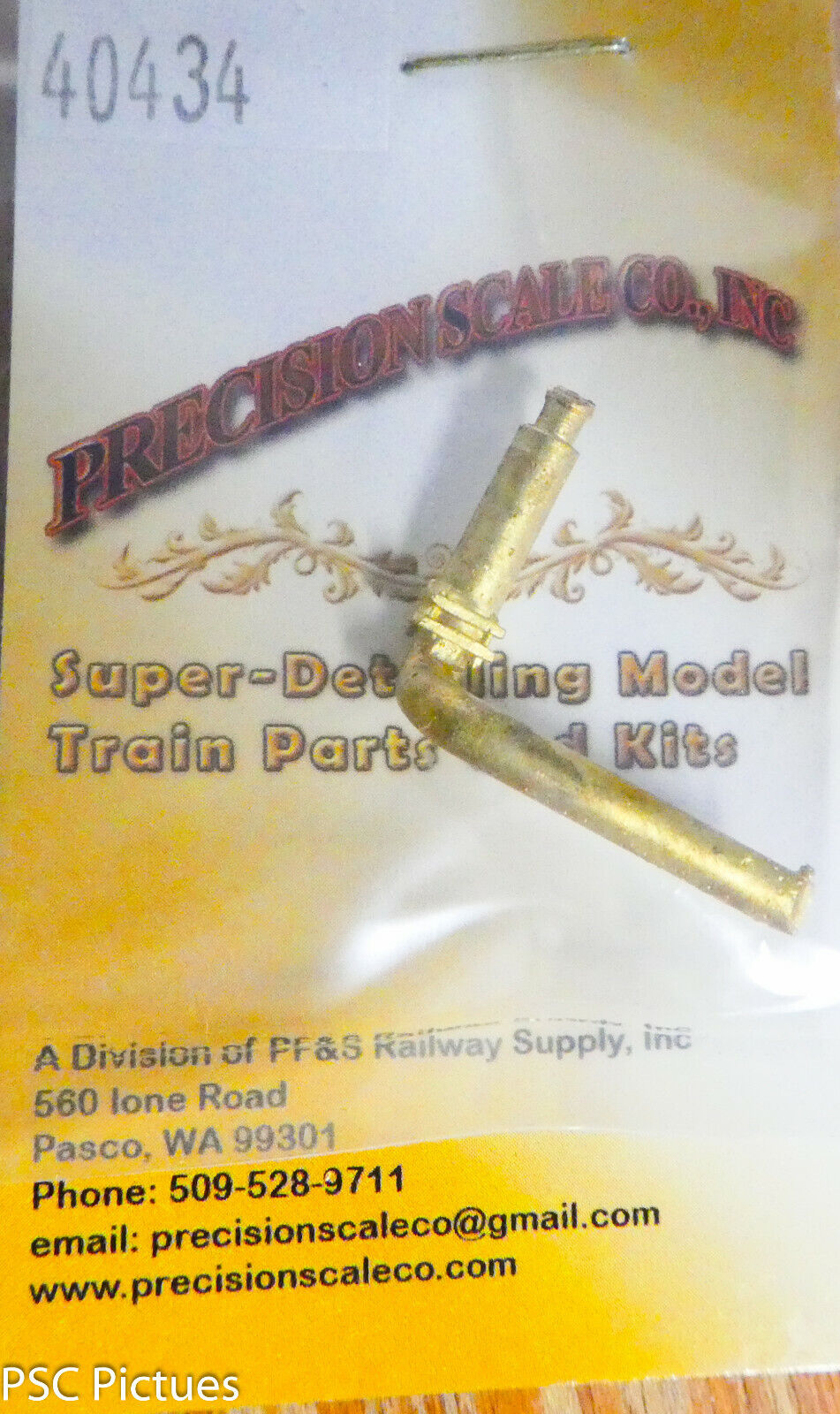 Precision Scale O #40434 Pipe, Booster Crossover, Engineer's Side, NYC J3a(Brass