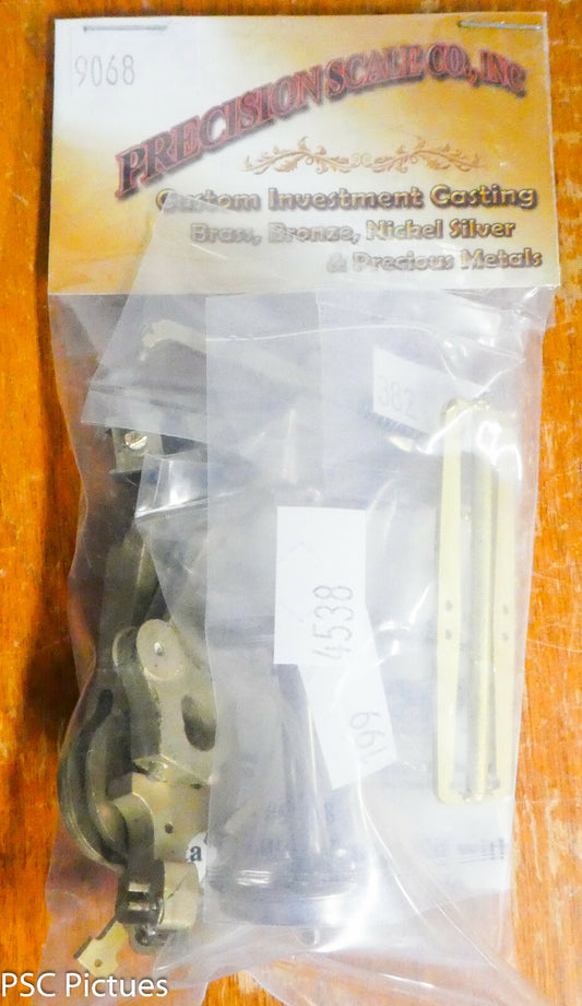 Precision Scale O #9068 Truck, Commonwealth Delta Trailing, Less Booster Engine,