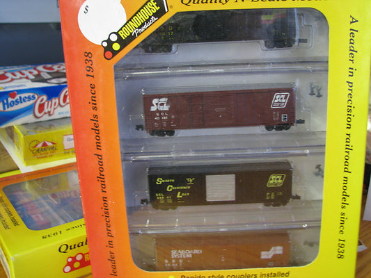 Roundhouse N Scale #89504 Seaboard 50' Boxcars (4 pack)