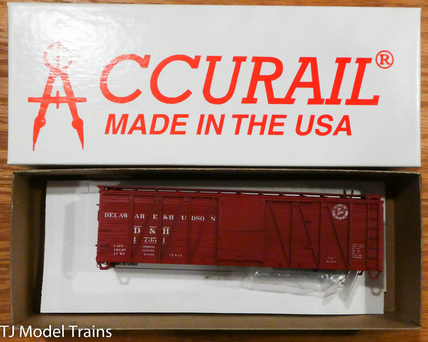 Accurail HO #4329 Delaware & Hudson (40' Single Sheathed Wood Boxcar)