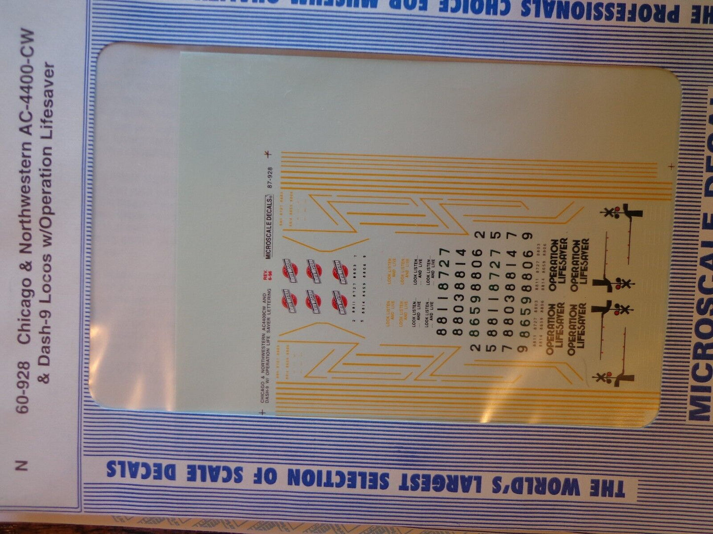 Microscale Decal N  #60-928 Chicago & North Western AC-4400-CW & Dash-9 Locos wi