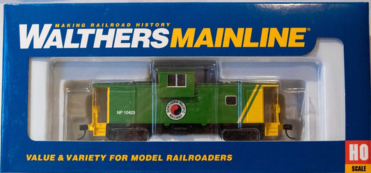 Walthers HO #910-8719 International Extended Wide-Vision Caboose - Ready to Run