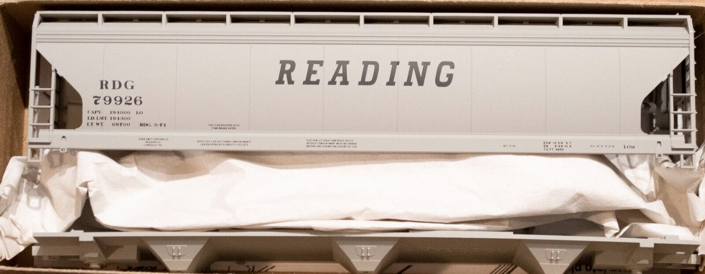 Accurail HO #2039.1 ACF 3-Bay Cov. Hopper Reading