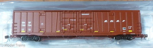 BLMA Models N #18069 (Rd #780794) BNSF (Powerbar Logo)Bx-166 60' Beer Car