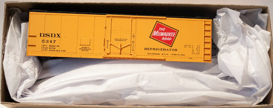 Accurail #81643 40' Steel Reefer with Plug Doors - Kit -- Milkw Road DSDX #5347