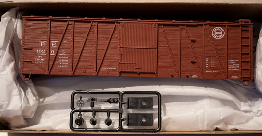 Accurail HO #4122 40' Single-Sheathed Wood Boxcar with Wood Doors and Wood Ends