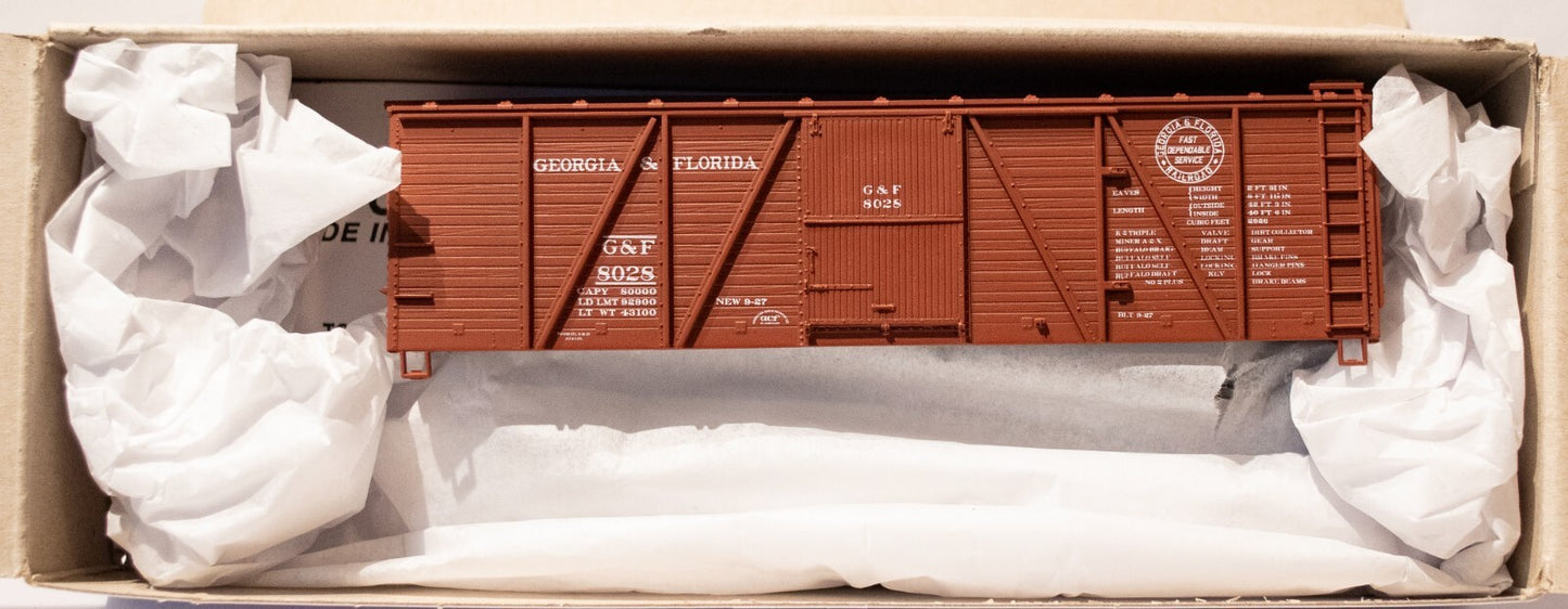 Accurail HO #8168 (3Pck) 40' 6-Panel Single-Sheathed Wood Boxcar w/Steel Doors &