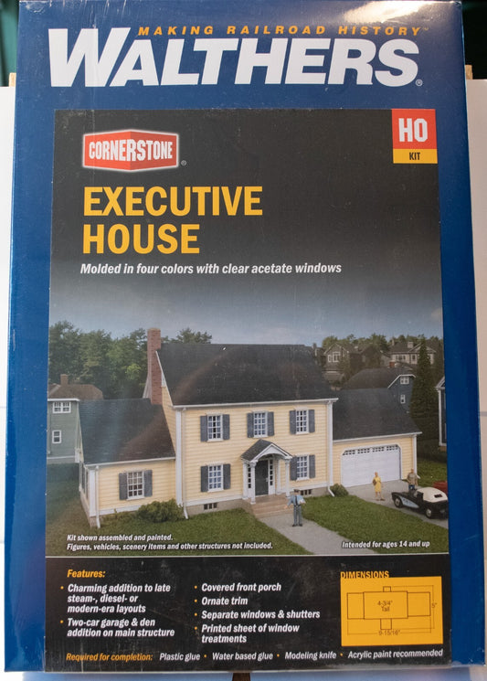 Walthers HO #933-4154 Executive House -- Kit - 9-15/16 x 5 x 4-3/4" 25.2 x 12.7