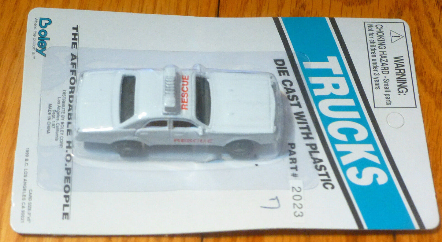Boley HO #185-20237  Emergency Rescue Car (white)
