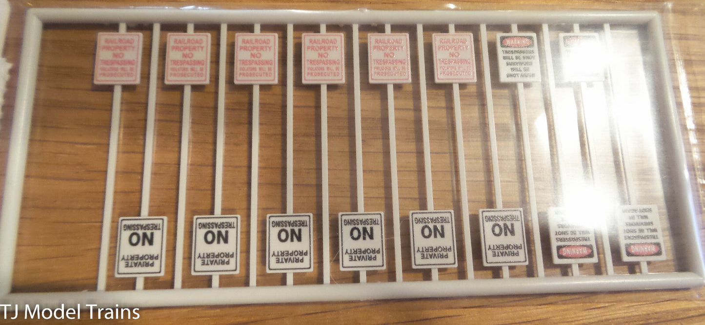 Tichy Train Group HO Scale #8315 No Trespassing