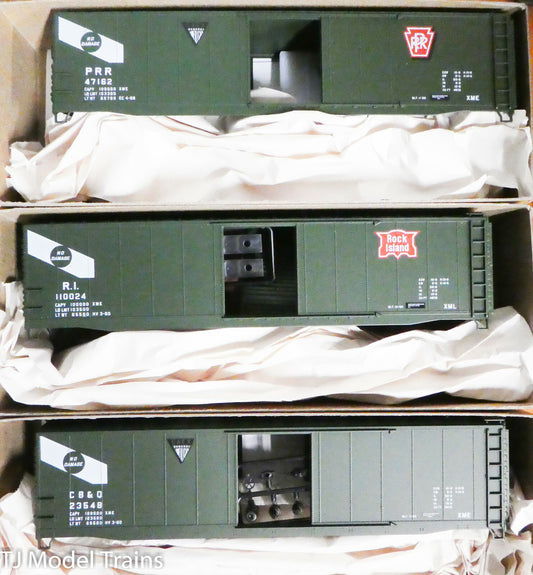 Accurail HO #8121 (3 Pack) 50' Steel Boxcar (General American) Penn / RI / CB&Q
