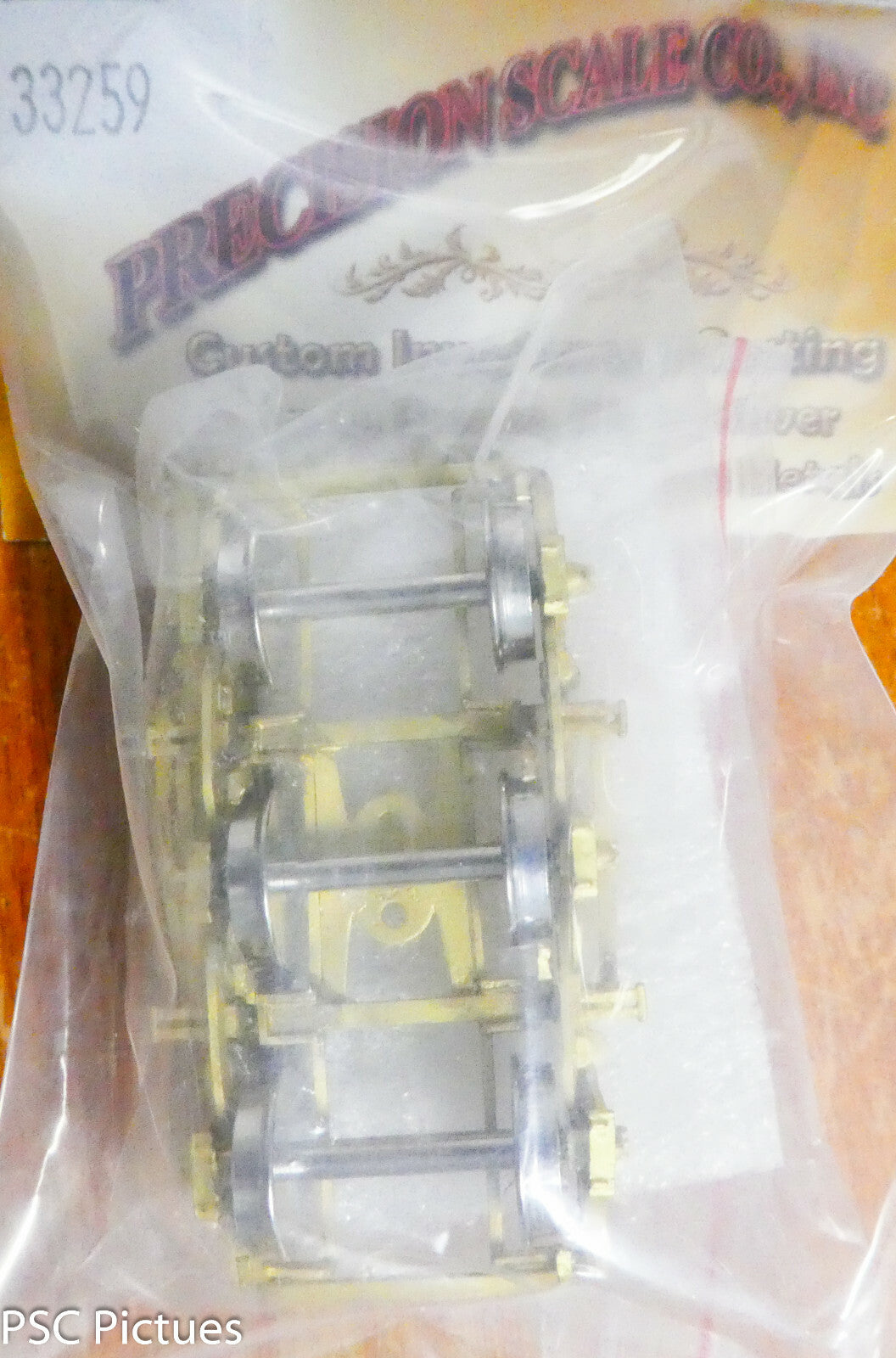 Precision Scale HO #33259 Trucks, Brass, Commonwealth 2426, 3 Axle, Cast Steal