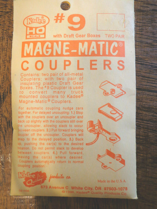 Kadee HO #9 Universal Magne-Matic - Couplers w/Draft Gear Boxes #0009