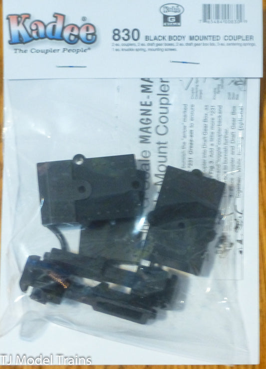 Kadee G #830 Coupler w/Straight Centerset Shank In Standard Draft Gear Box