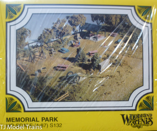 Woodland Scenics HO #132  -  Memorial Park (Kit form)