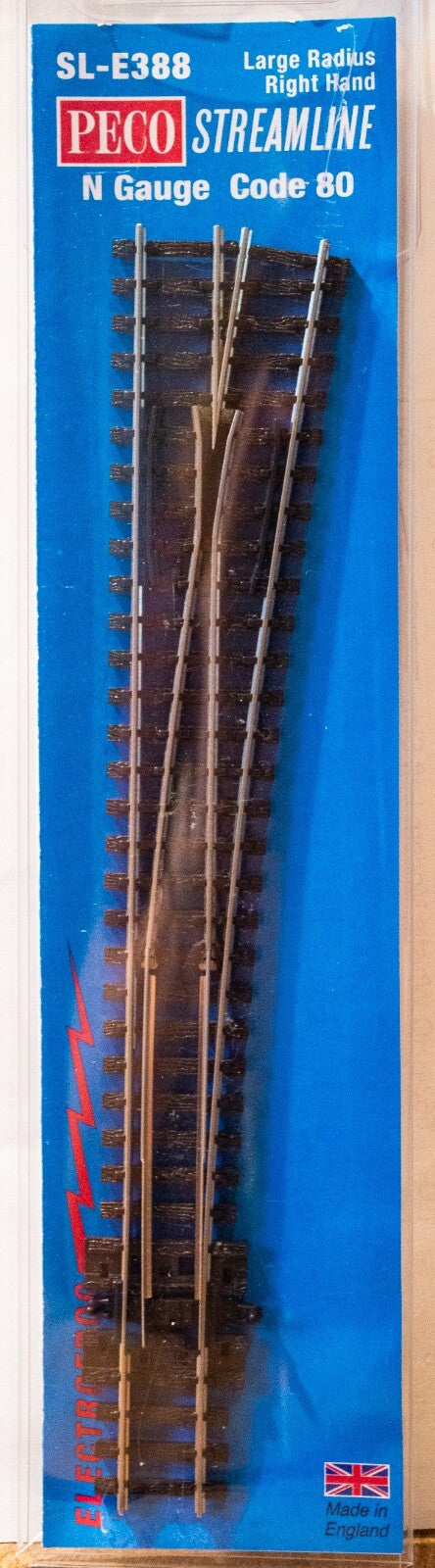 Peco #SL-E388 Turnout Right-Hand #8 Code 80, Long, 36" Radius Diverging Route, E
