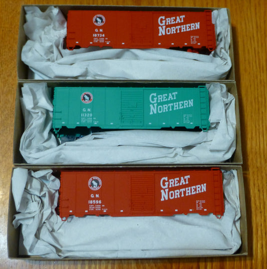 Accurail HO #3363 (3 Pack) 40' AAR Steel Box (GN)